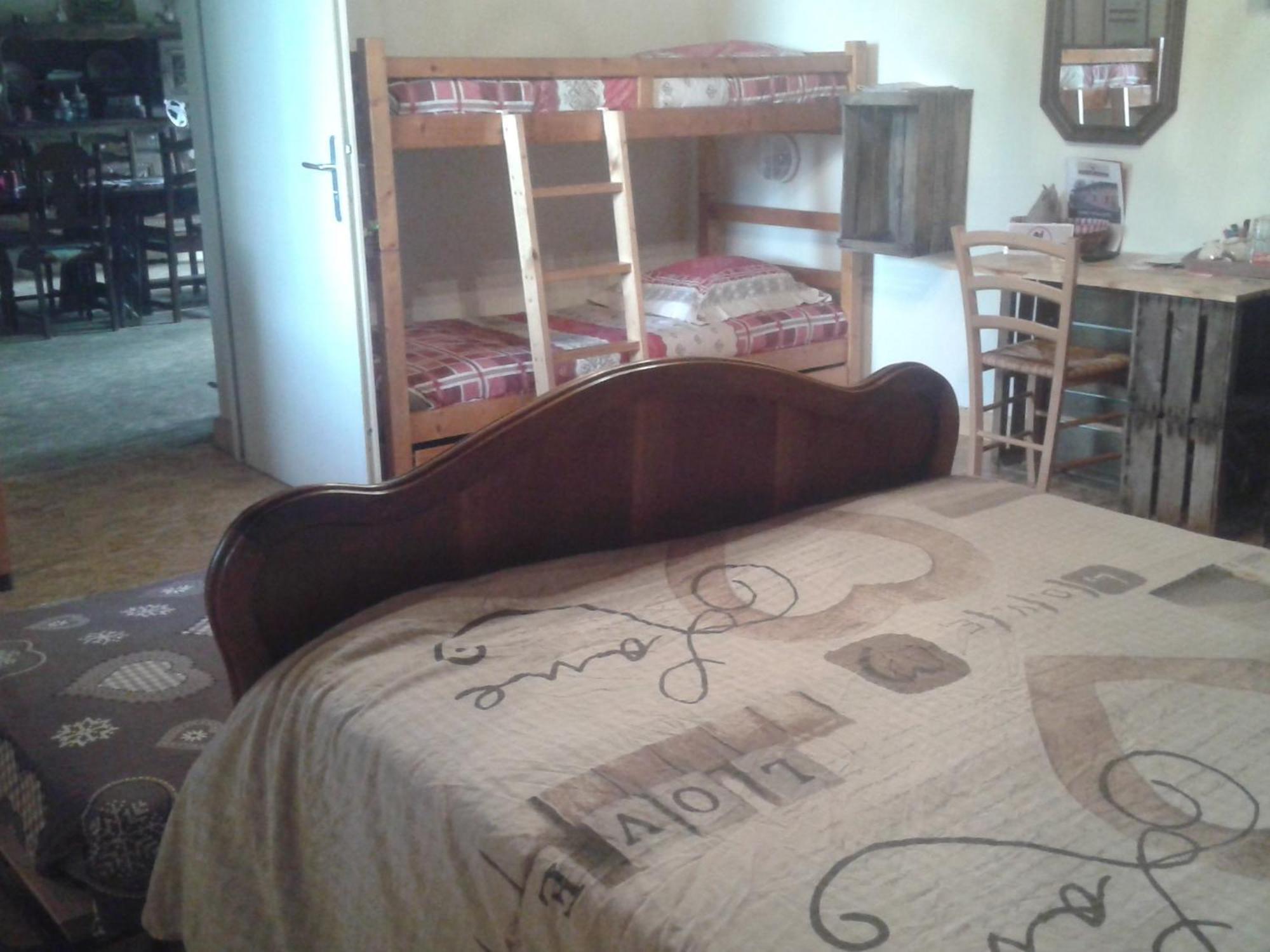 A La Poularde B&B Curciat-Dongalon Habitación foto
